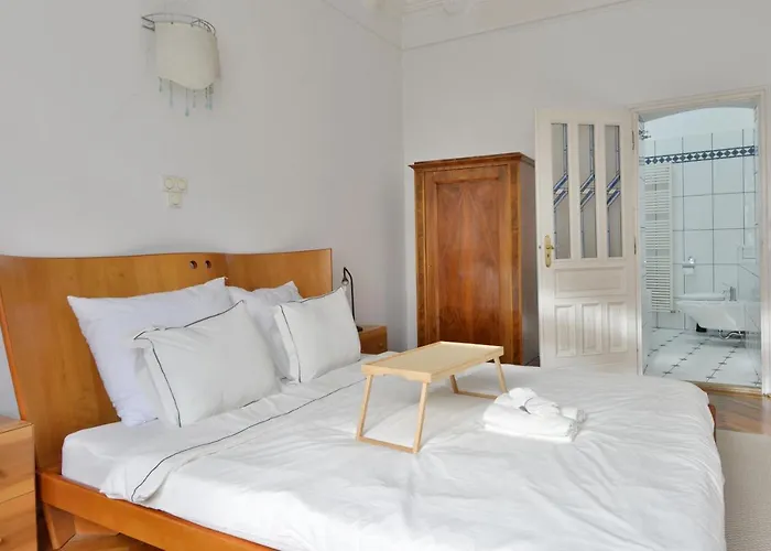 Buda House 9